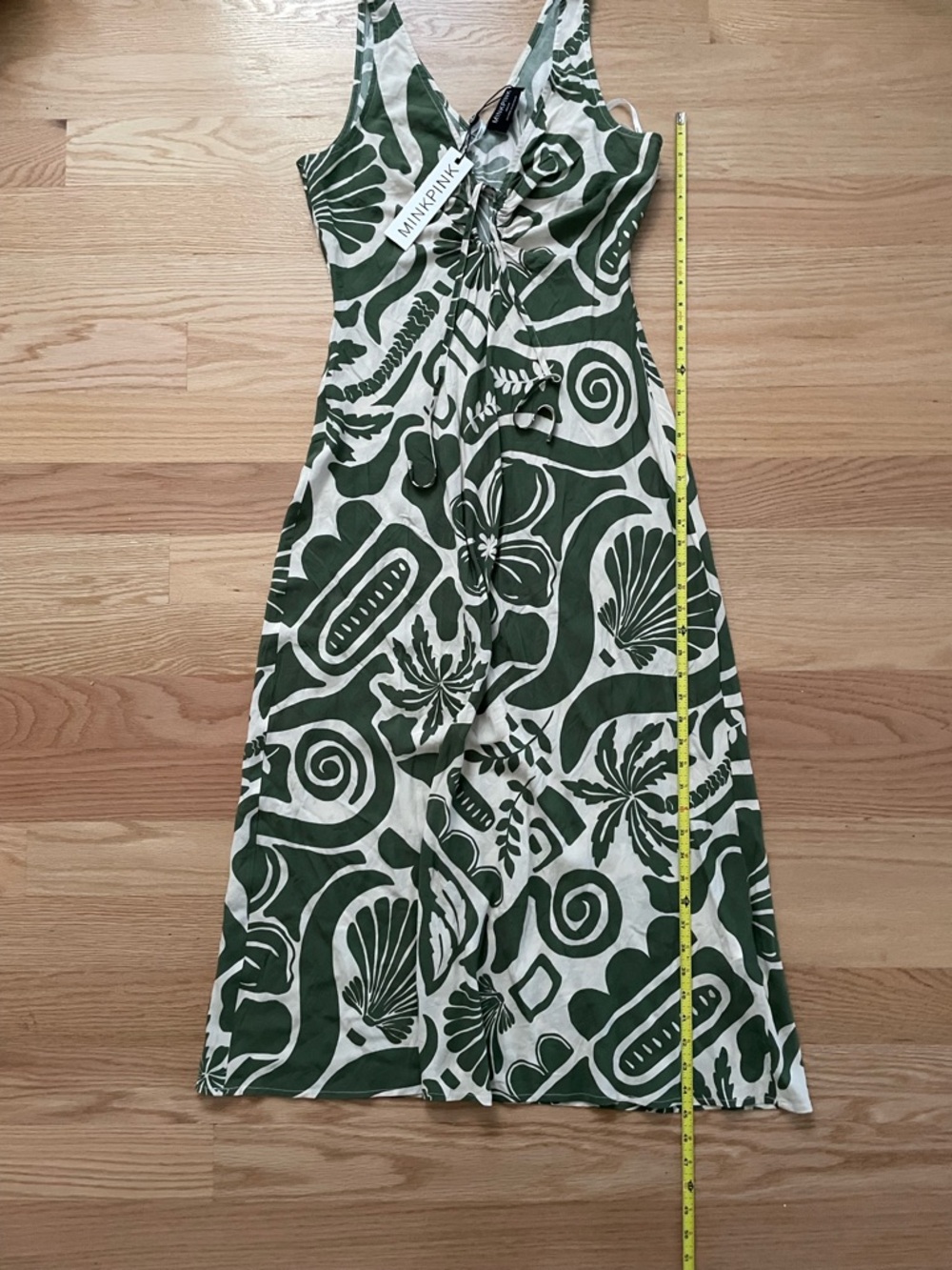Green and White Tropical Print Maxi Dress with keyhole front - Picture 5 of 7
